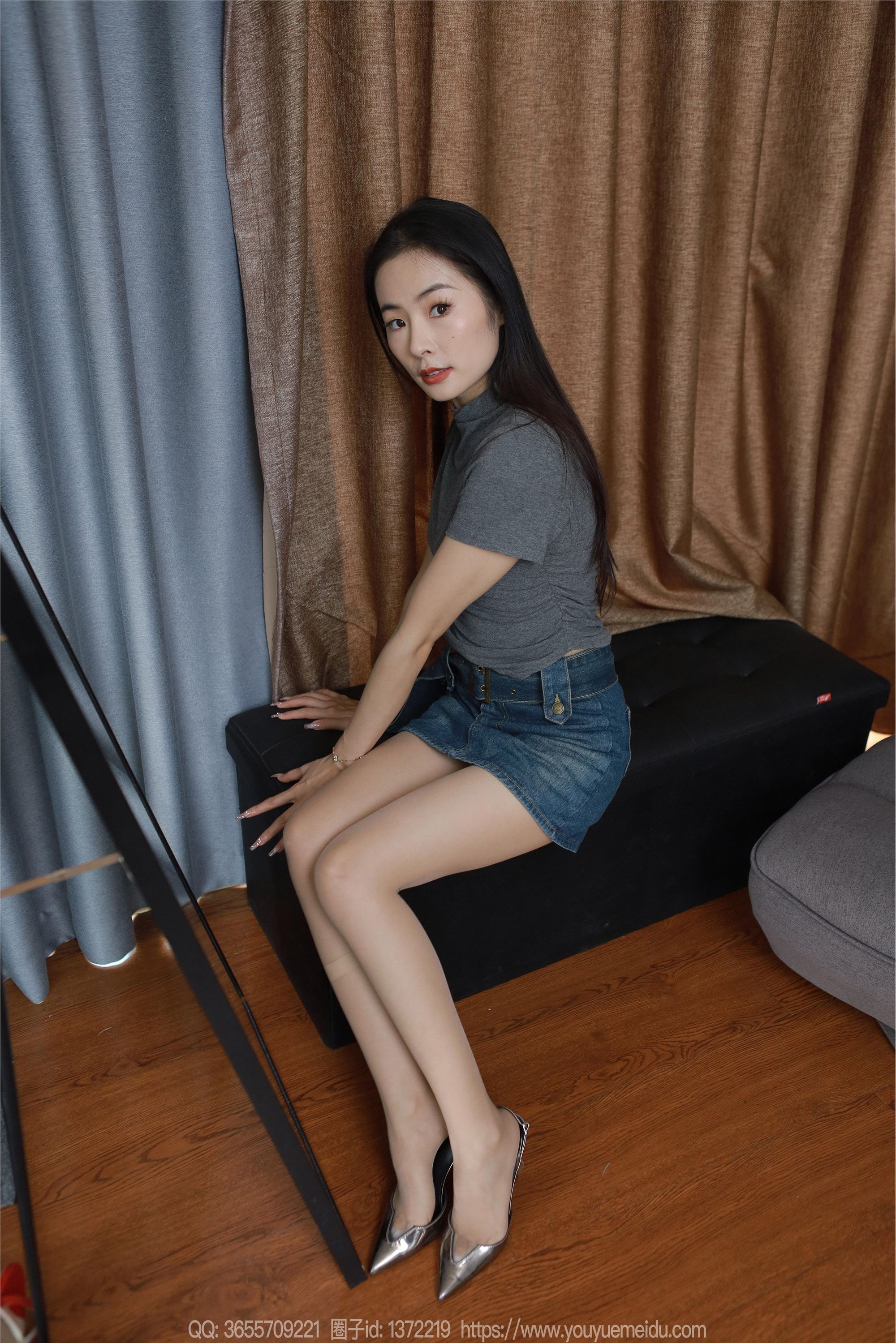 IESS异思趣向  2024.04.25 丝享家 1725 小金《笔直长腿》